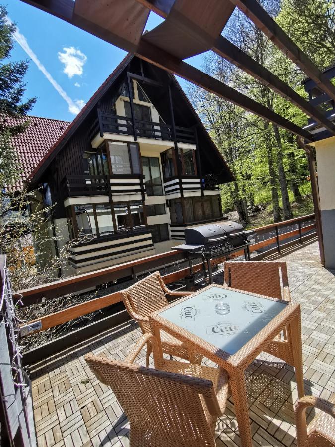 Apartament Kalinderu K2 Буштені Екстер'єр фото